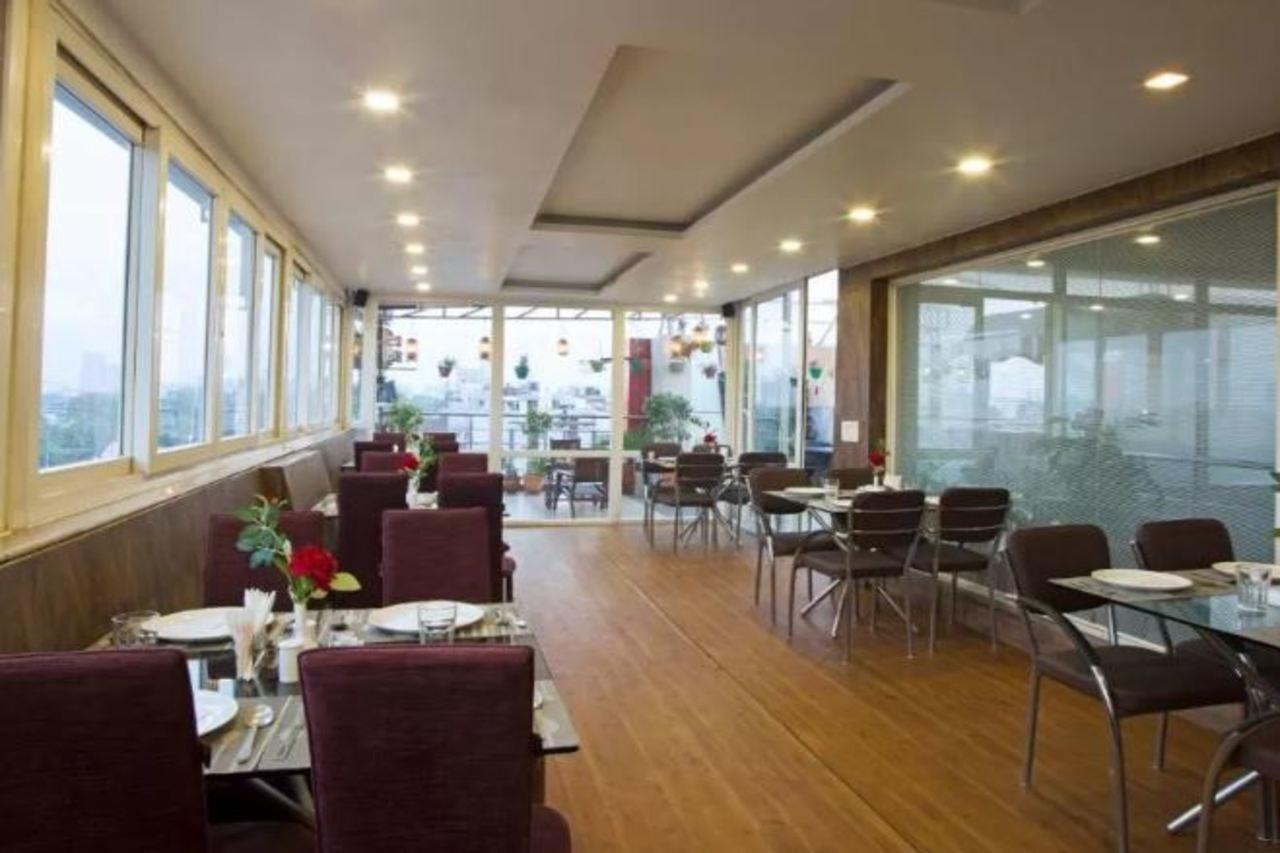 ทริมรูมส์ ปาล์ม ดอร์ Hotel นิวเดลี ภายนอก รูปภาพ