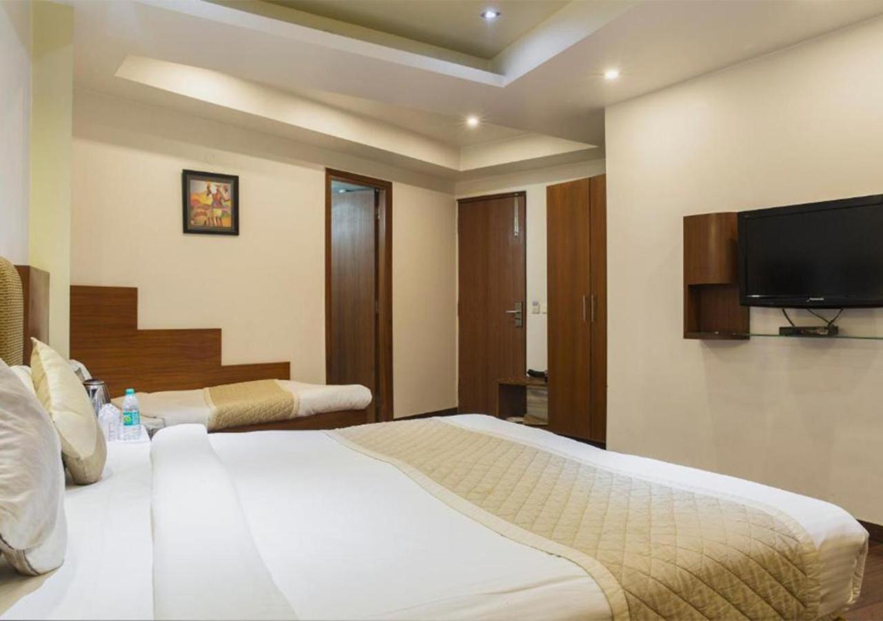 ทริมรูมส์ ปาล์ม ดอร์ Hotel นิวเดลี ภายนอก รูปภาพ