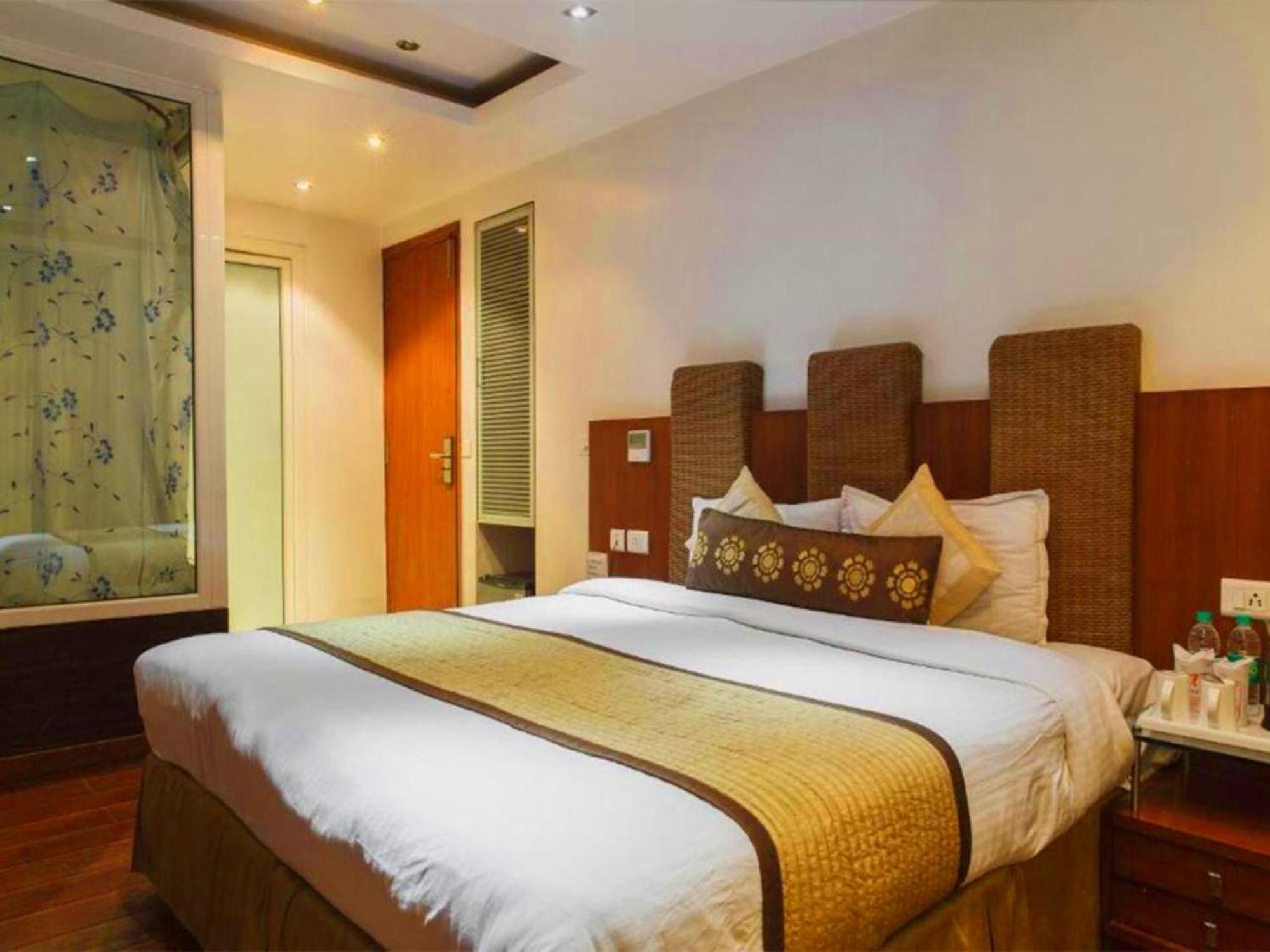 ทริมรูมส์ ปาล์ม ดอร์ Hotel นิวเดลี ภายนอก รูปภาพ